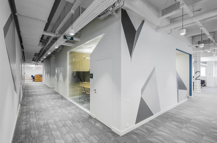 時尚辦公室過道裝修設(shè)計圖