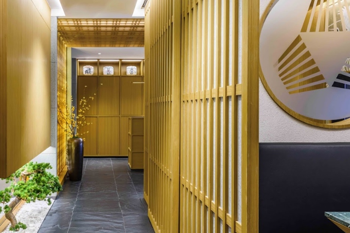 細木工系統的滑動木屏風設計