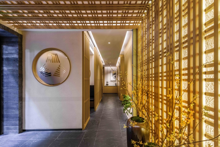 木結構的屏風隔斷