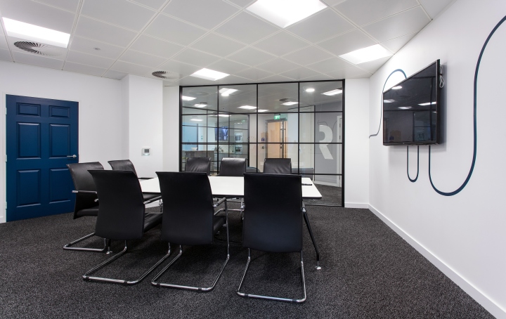 開放式互動(dòng)型辦公室裝修效果圖